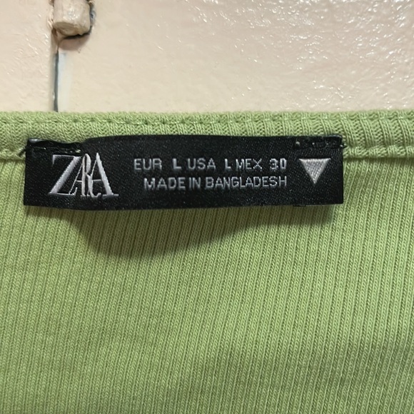 Zara Flutter Sleeve, Rouched Front Top - Picture 3 of 3